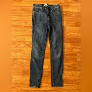 Madewell high rise skinny jean, size 26